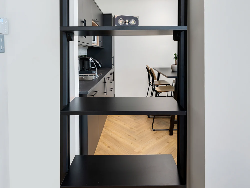 Shelving-Unit-Living-Room-Setting